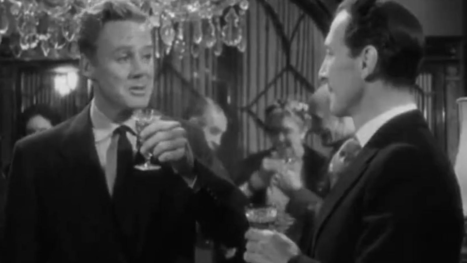 En la Inglaterra de la SGM tampoco faltaba el jerez en 'Vivir un gran amor'.