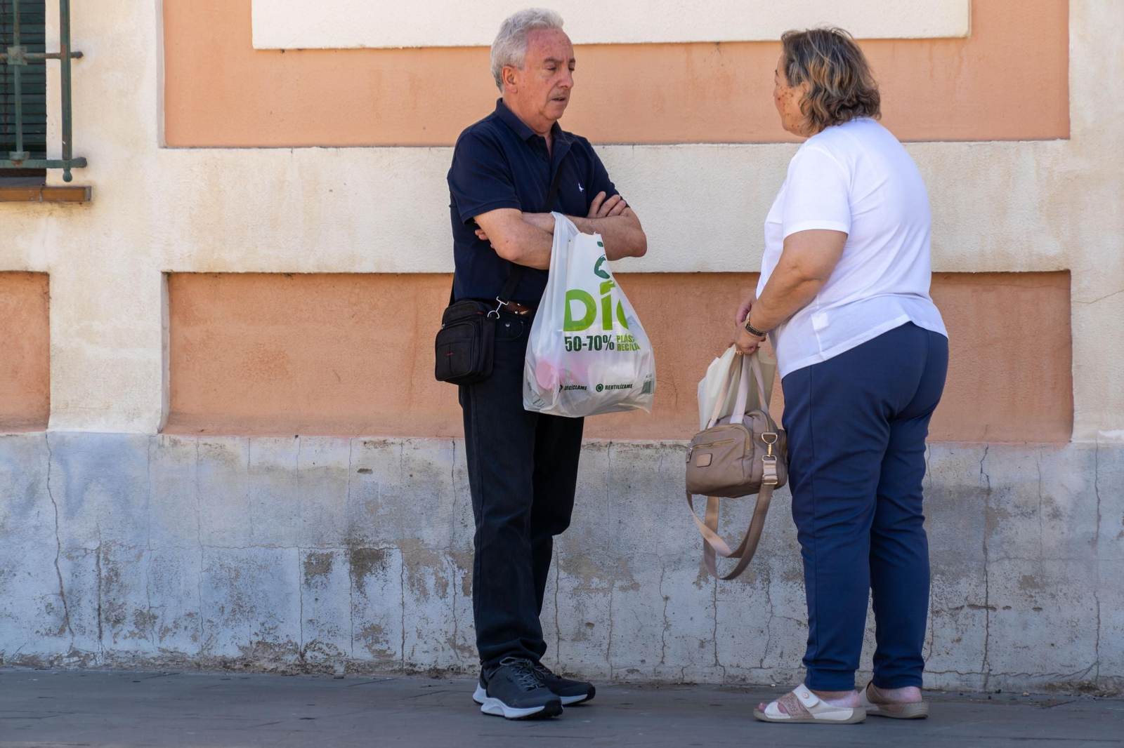 La Plaza del Mercado de Huelva, animado rincón de la vida cotidiana,