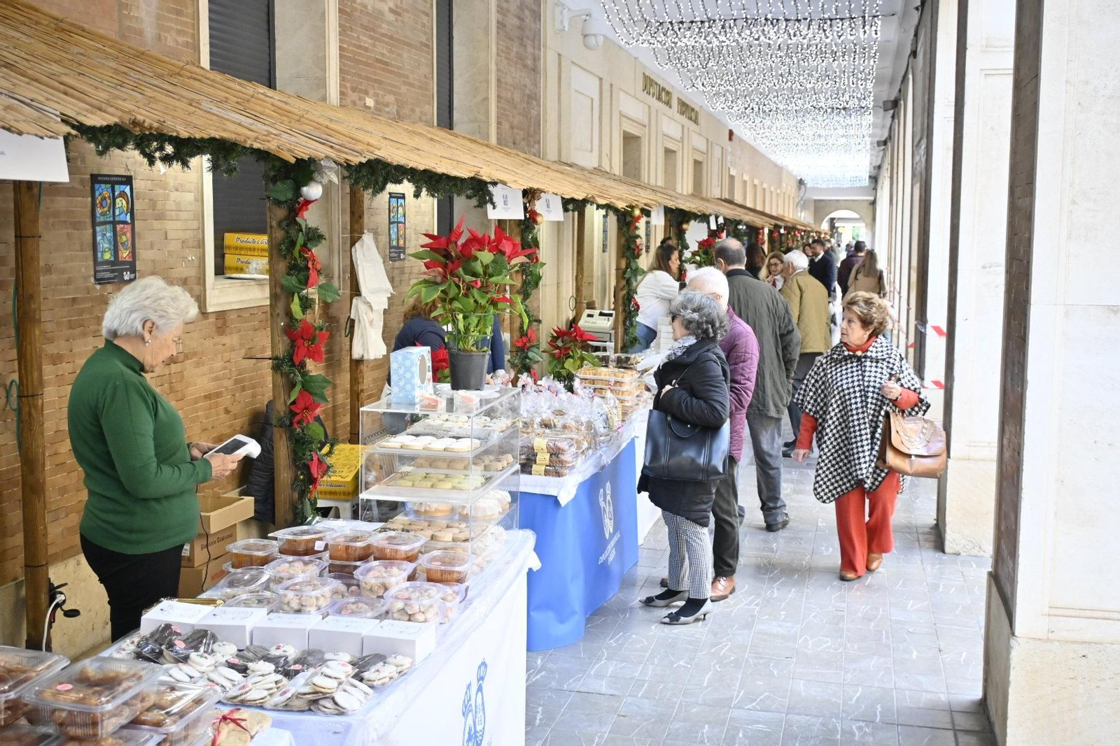 Imágenes de la XVI Muestra de Dulces y Vinos Navideños de la provincia de Huelva