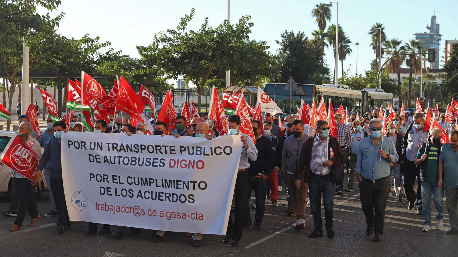 Fotos de la huelga de autobuses urbanos en Algeciras