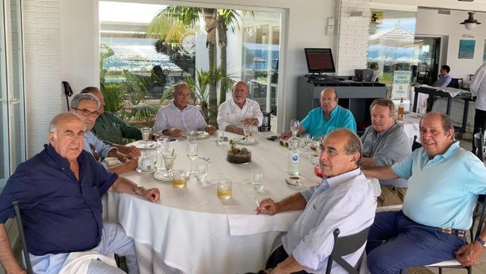 José Javier Caveda, Javier González- Santiago, Juan Carlos Gutiérrez, Enrique Sánchez Briña, Carlos Ruiz-Badanelli, Alejandro Delgado Lallemand, Adolfo González- Santiago, Angel Moresco y Serafín Pérez.