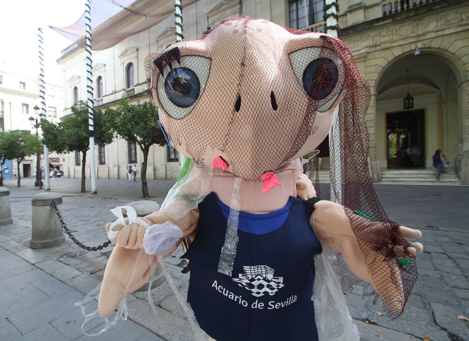 La tortuga Chelo del Acuario de Sevilla da comienzo a una acción de concienciación para difundir la cultura oceánica