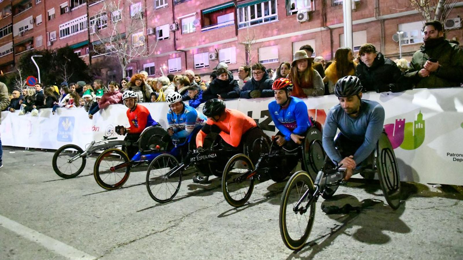 En imágenes: la élite del atletismo mundial despliega su calidad en la Carrera de San Antón de Jaén