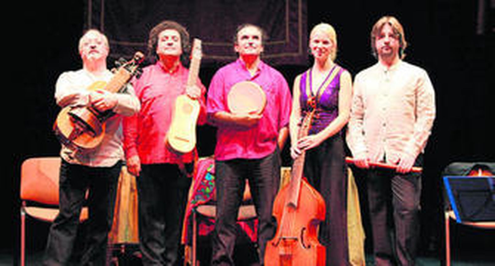 Retrado de la formación hispalense Música Prima.