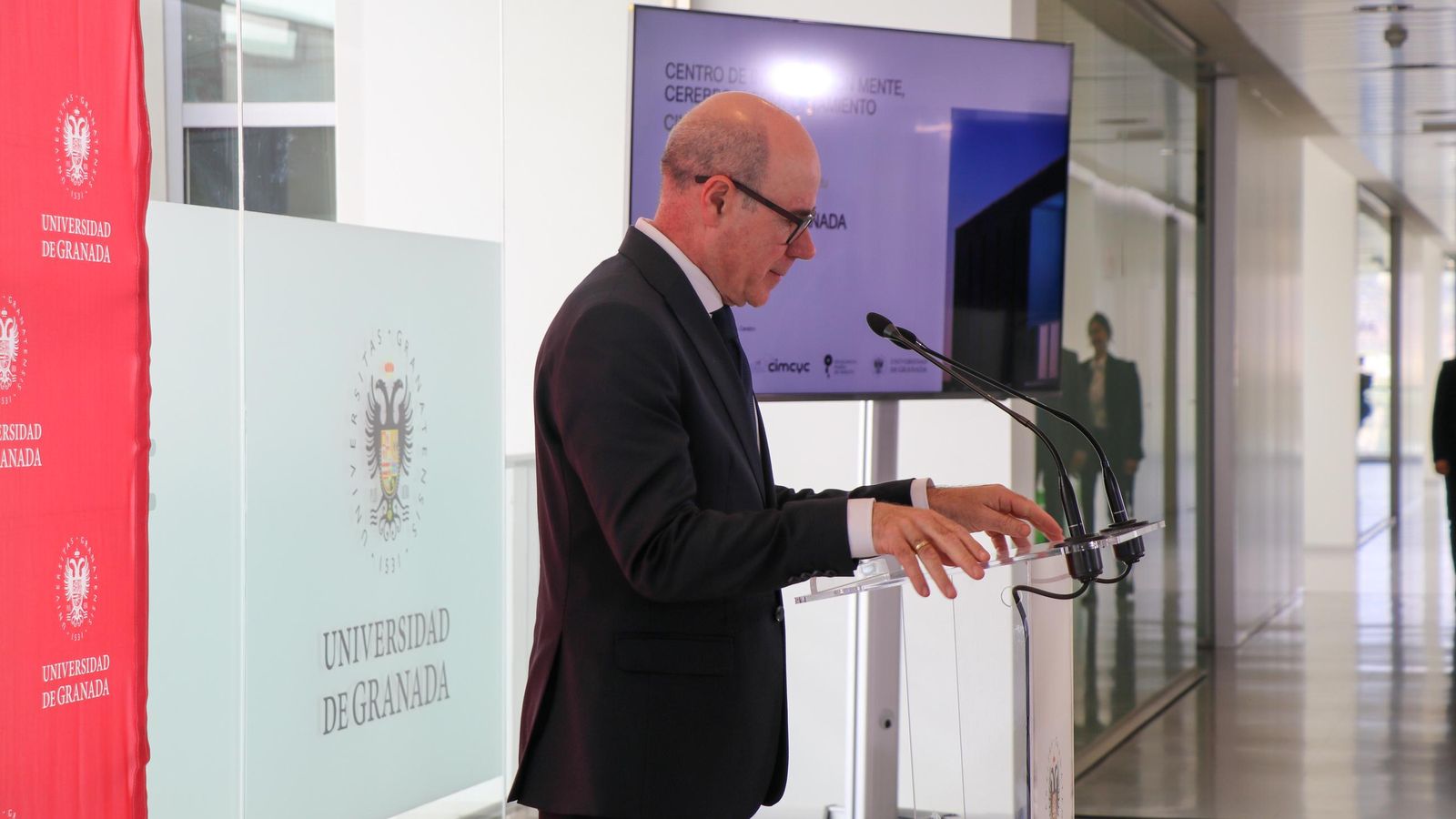 La visita de Doña Letizia a la Universidad de Granada, en imágenes