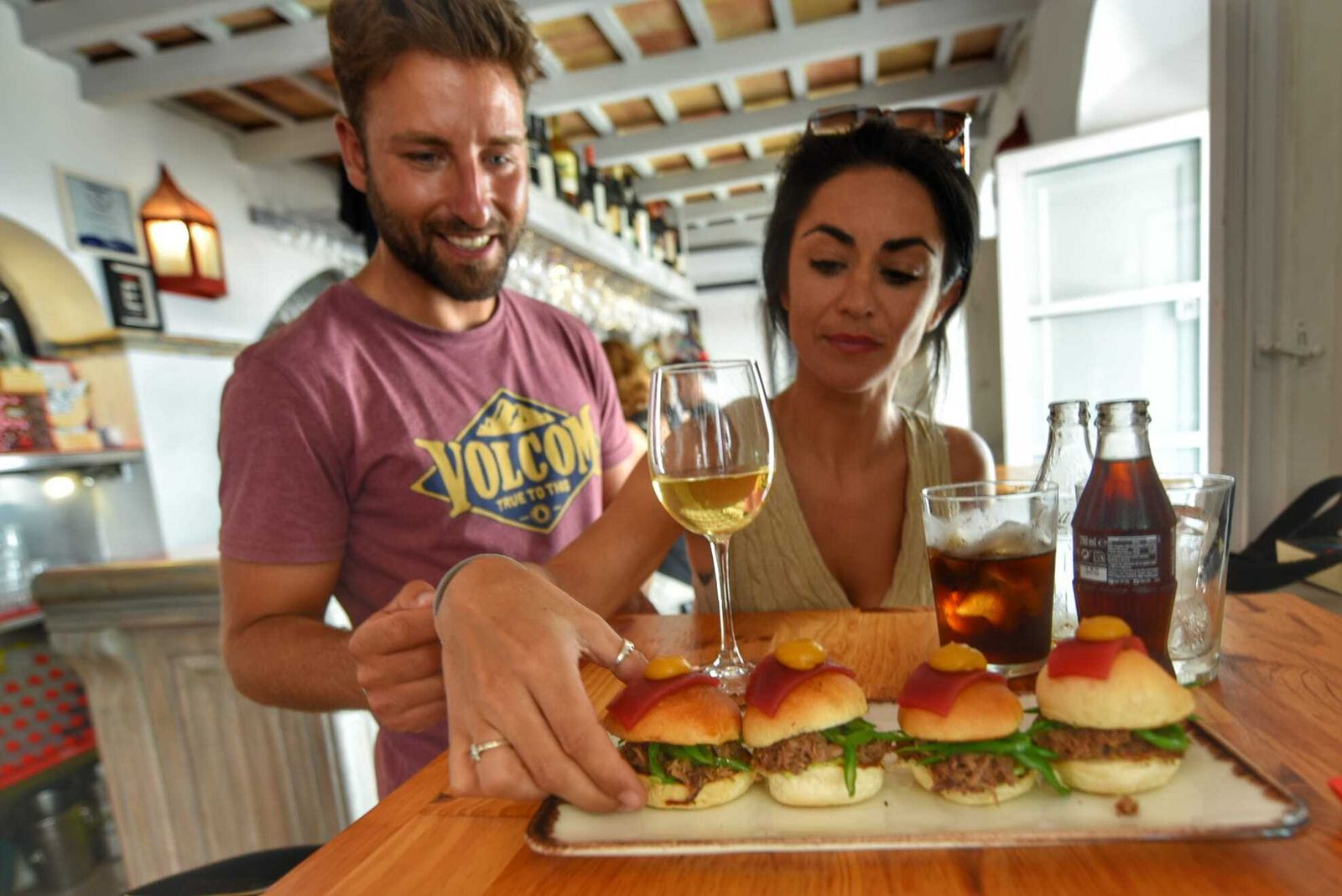 Uno de los establecimientos de la Ruta del Atún de Tarifa 2023.