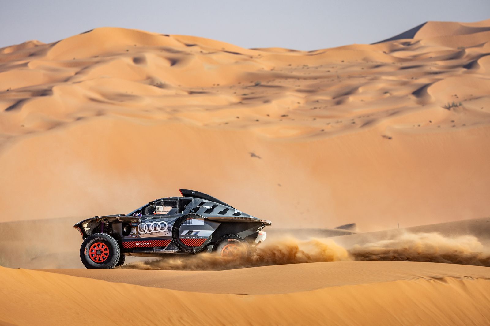 Las espectaculares imágenes del Dakar por las dunas