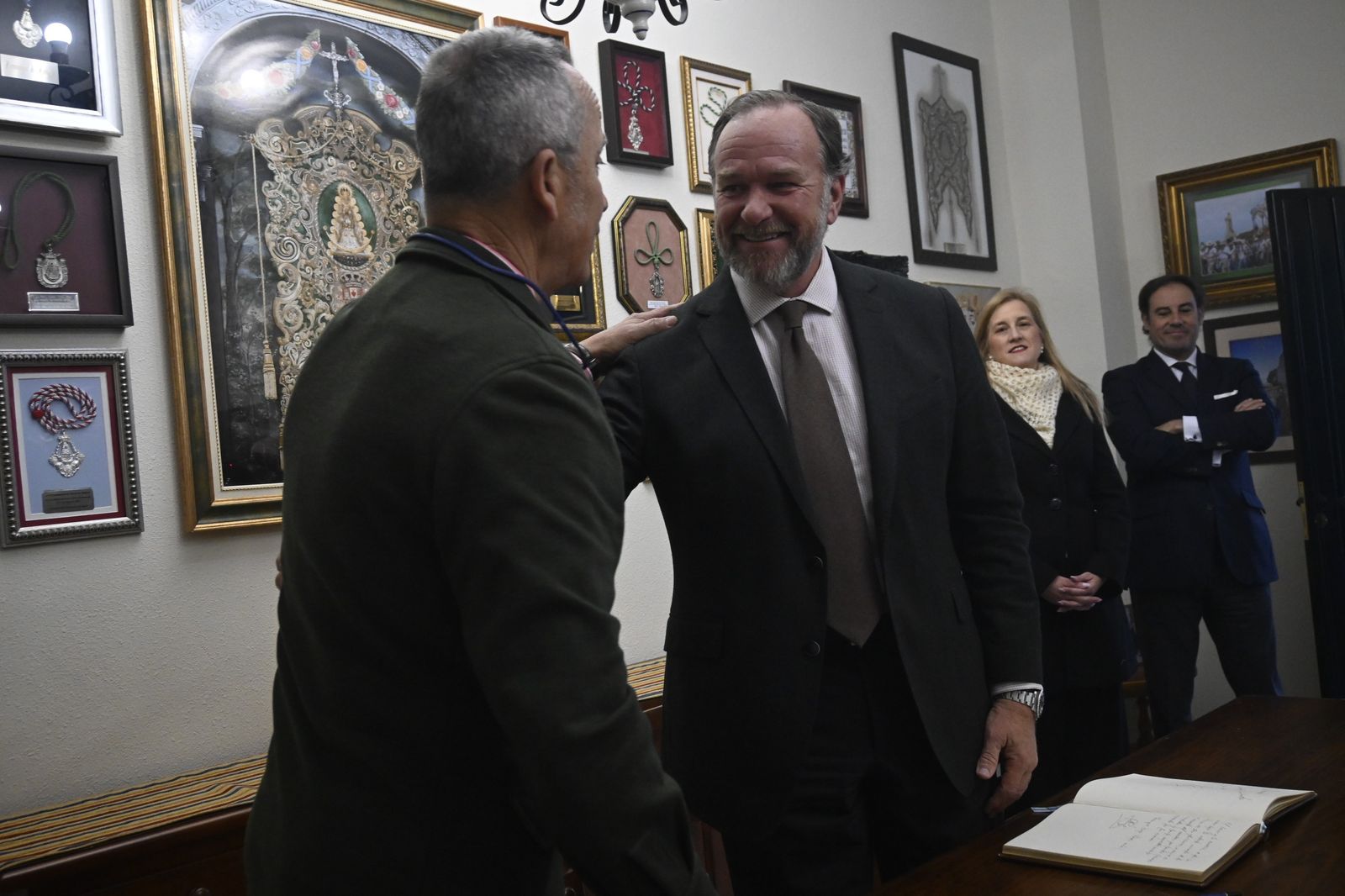 Presentación del Catálogo de la Exposición "Otorga lo Imposible" en imágenes