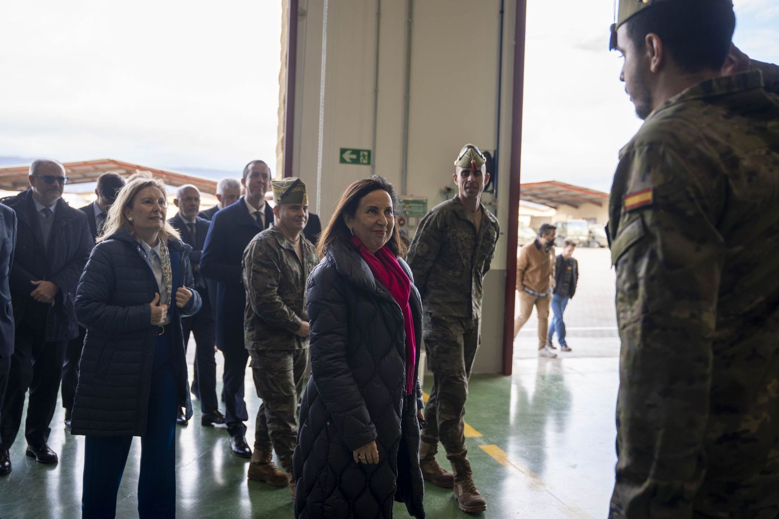 Margarita Robles entrega en Viator los primeros vehículos 8x8 ‘Dragón’ al Ejército de Tierra