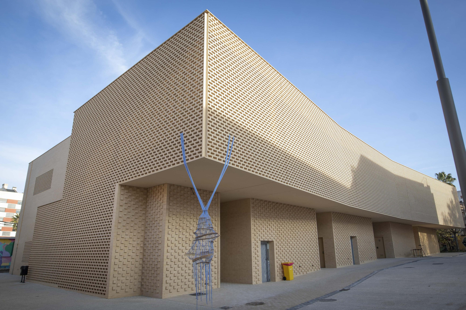 Fachada del nuevo módulo de Escultura.