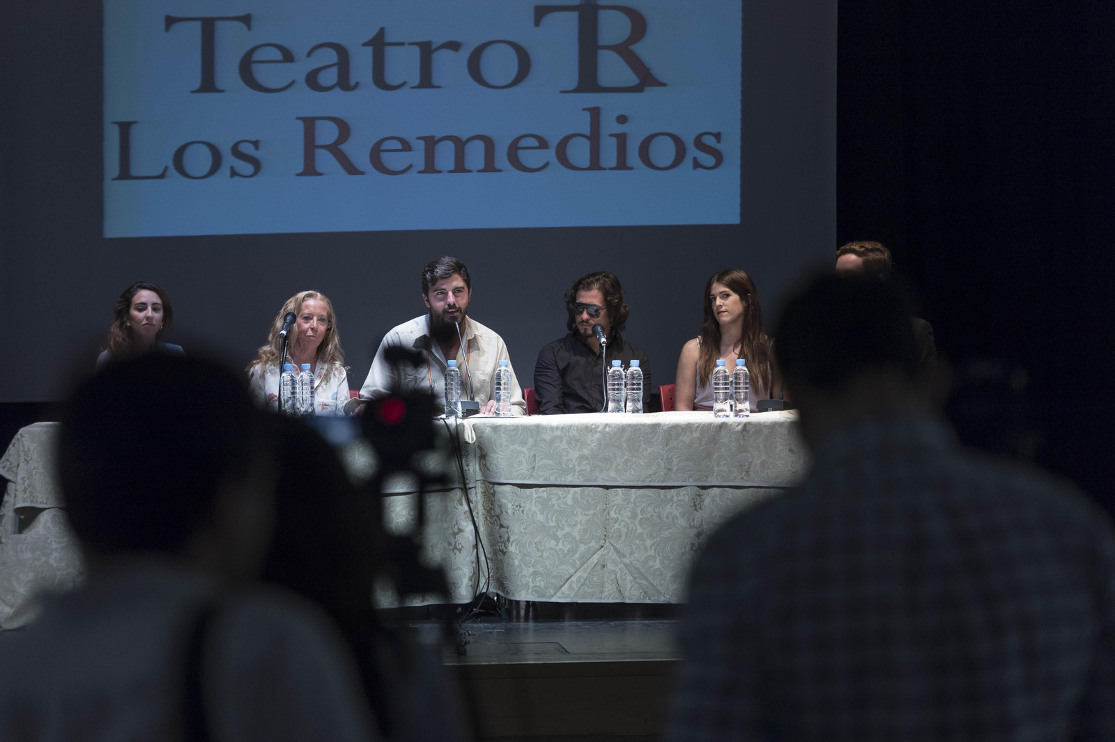 Mario Niebla del Toro, junto a Farru, durante la presentación.