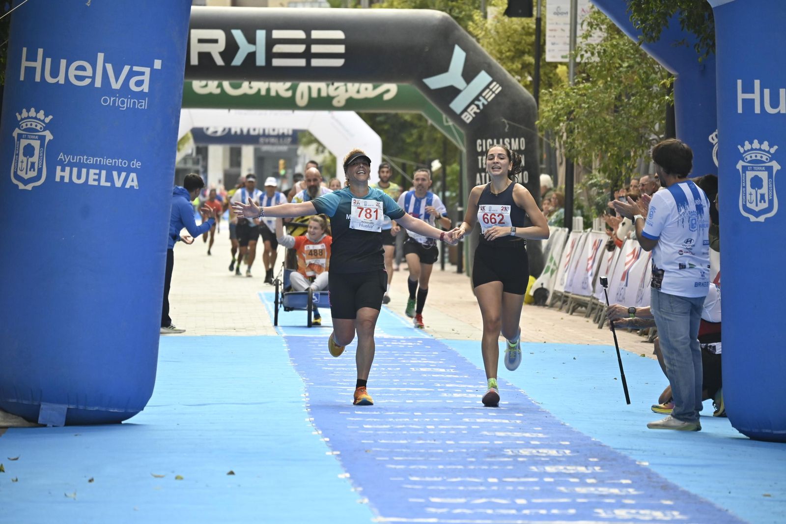 Imágenes de la Carrera 21K en Huelva