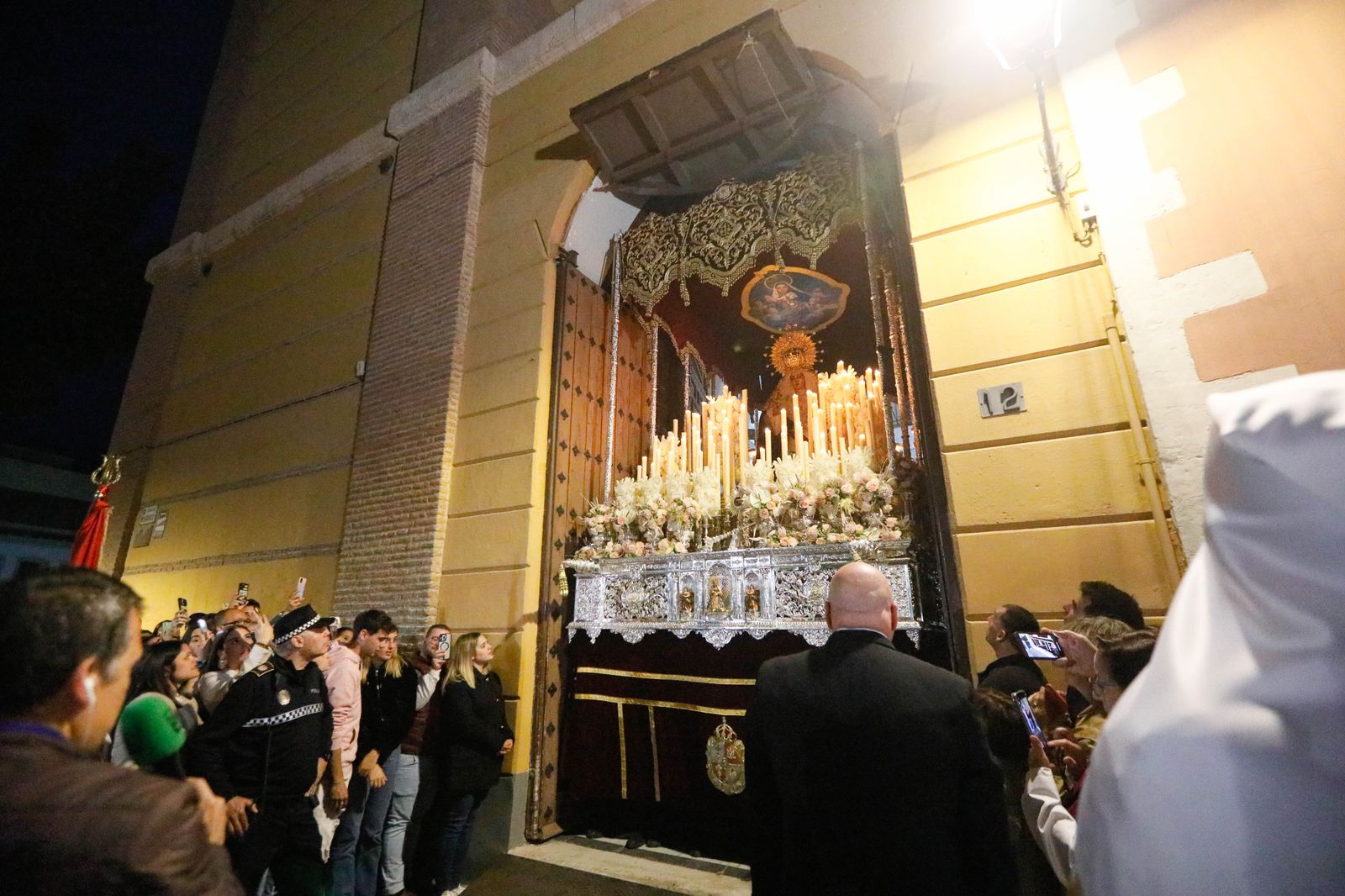 Te contamos en imágenes la Santa Cena tras la lluvia en la ciudad