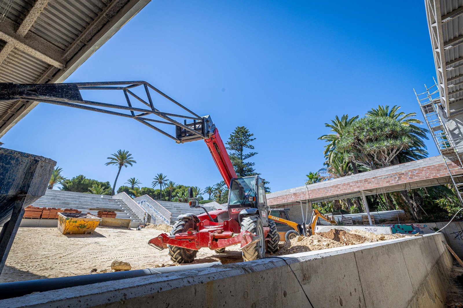 Así se encuentran las obras del Teatro del Parque Genovés