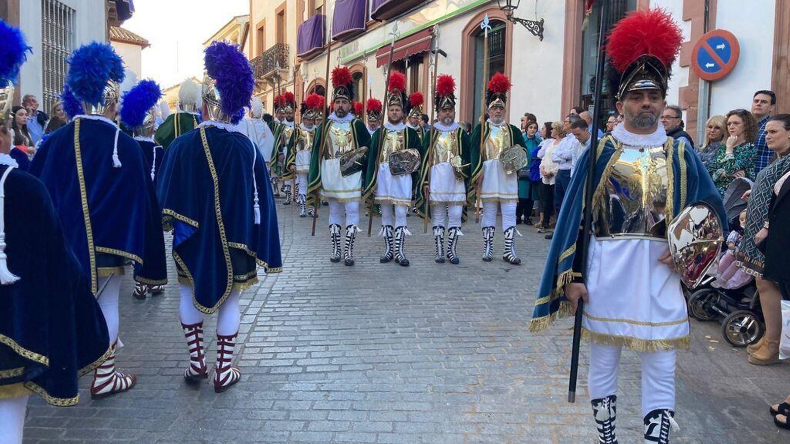 El Imperio Romano de Montoro, durante el desfile del Jueves Santo.