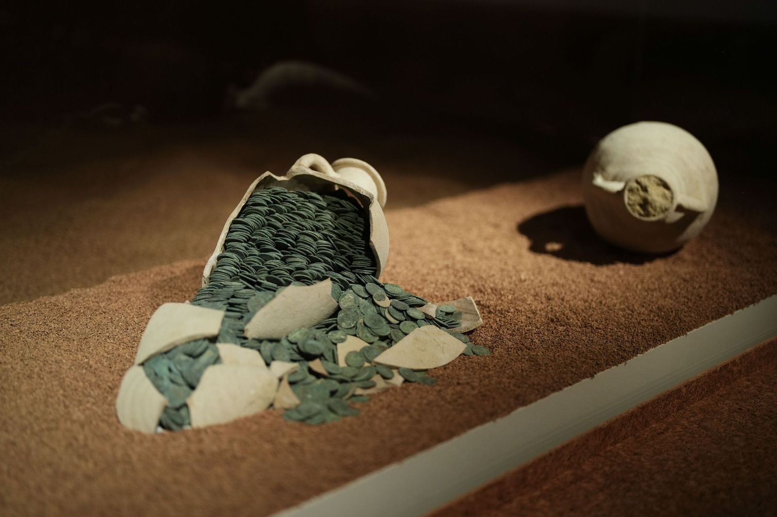 Exposición El Tesoro de Tomares en 2025 en el Museo Arqueológico Nacional, en Madrid.