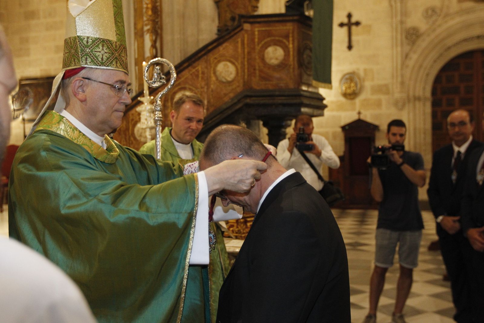 Fotogalería toma posesión nuevo Presidente Agrupación Cofradías Almería-Isaac Vilches