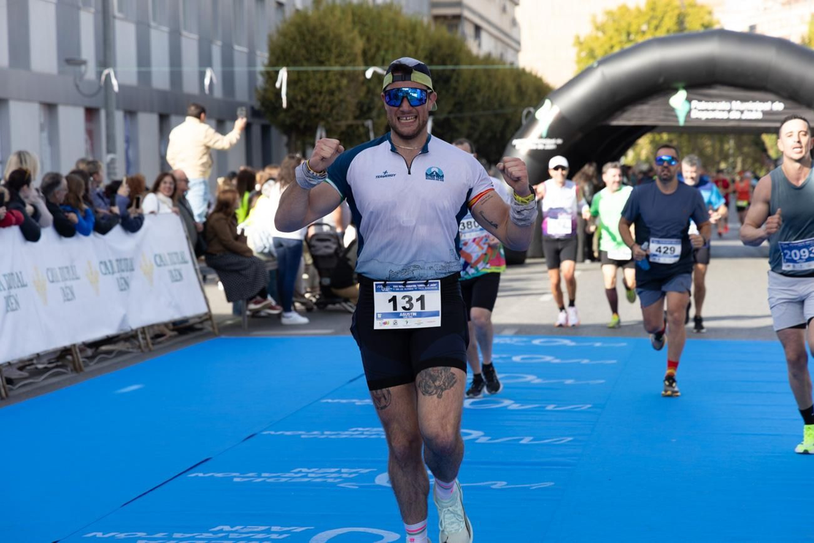 En imágenes: multitudinaria e histórica XXIX Media Maratón 'Ciudad de Jaén' y 10k en memoria de Paco Manzaneda