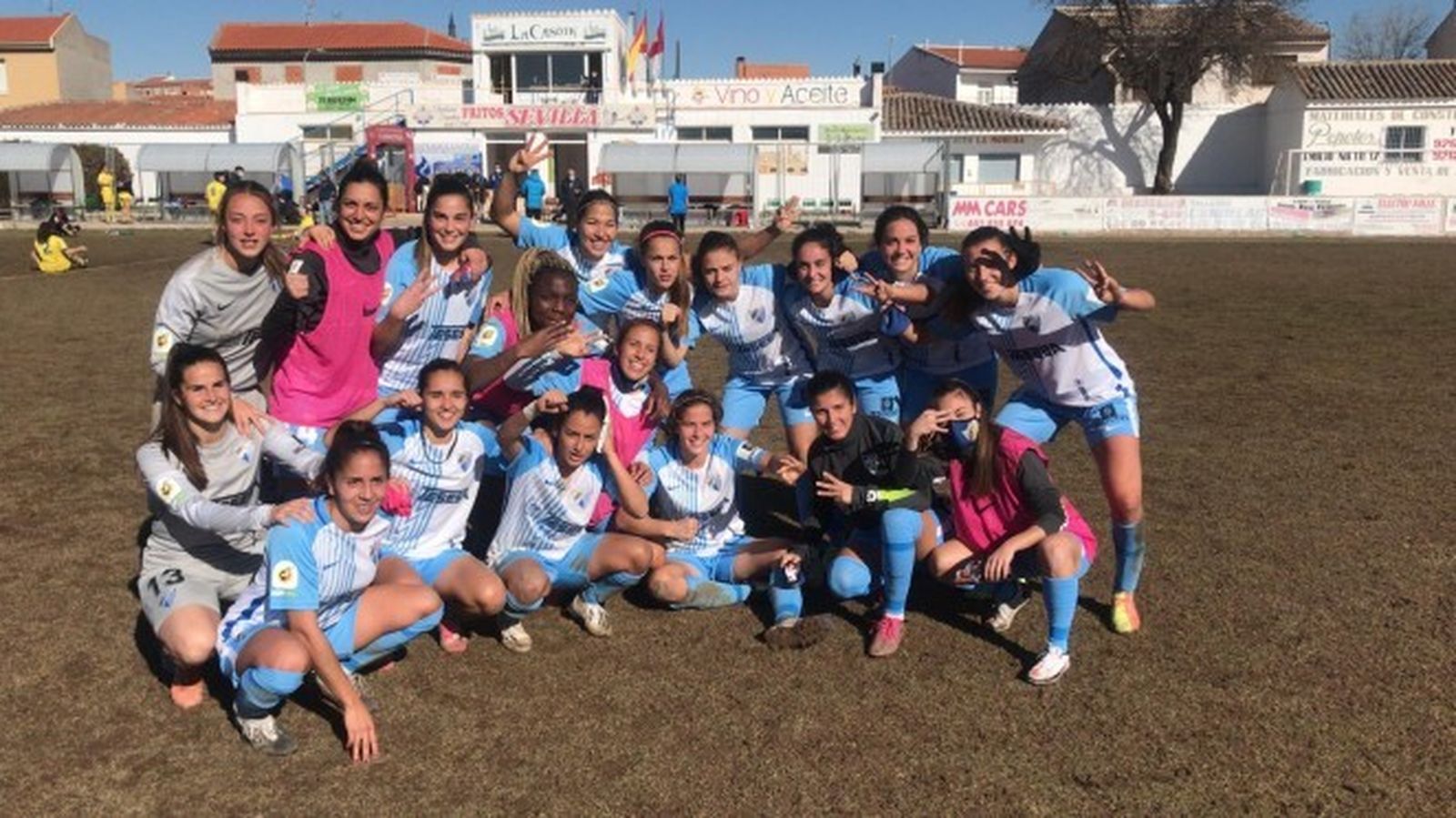 Las jugadoras del Málaga celebran el triunfo