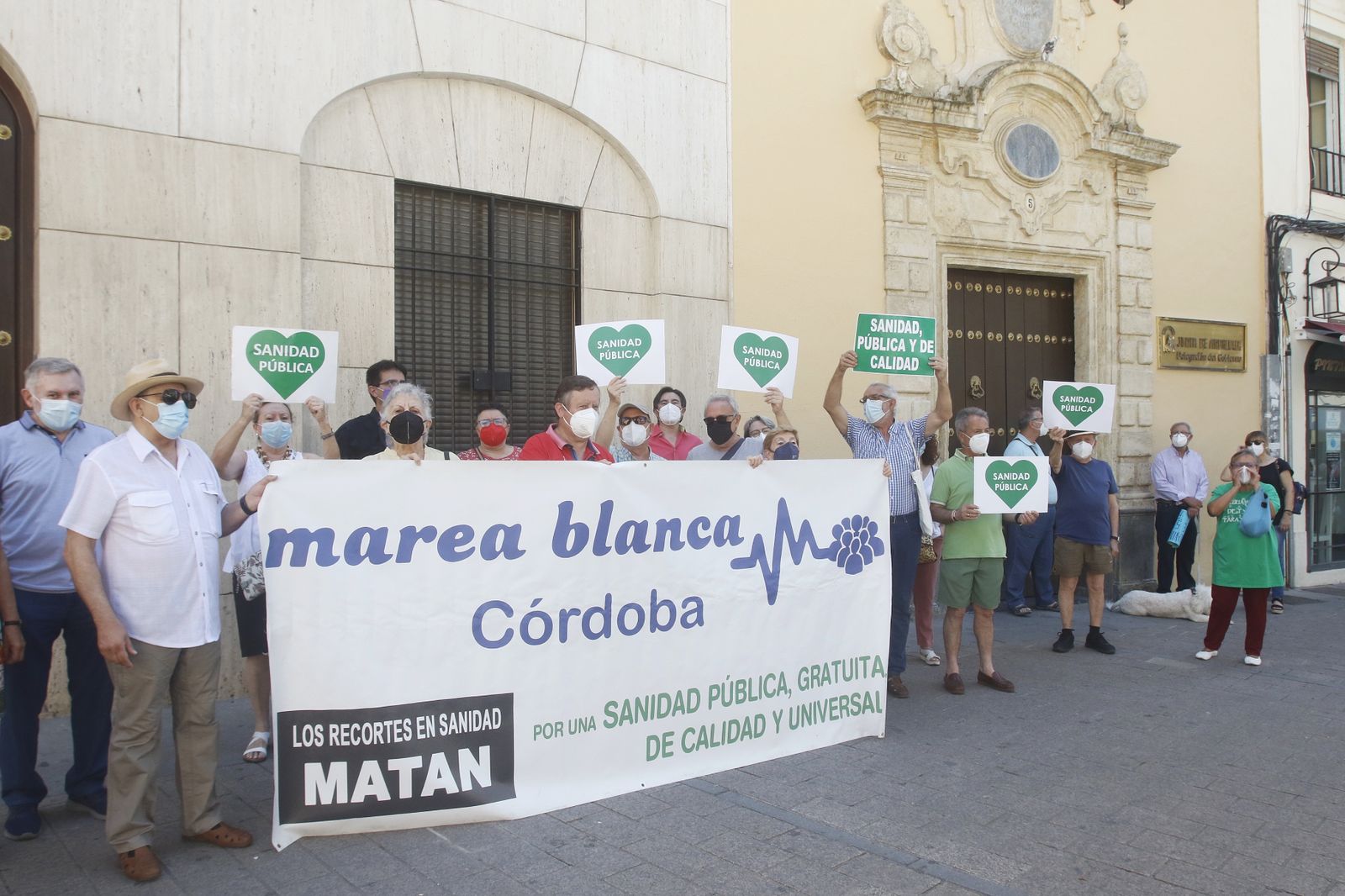 Concentración de la Marea Blanca en Córdoba.