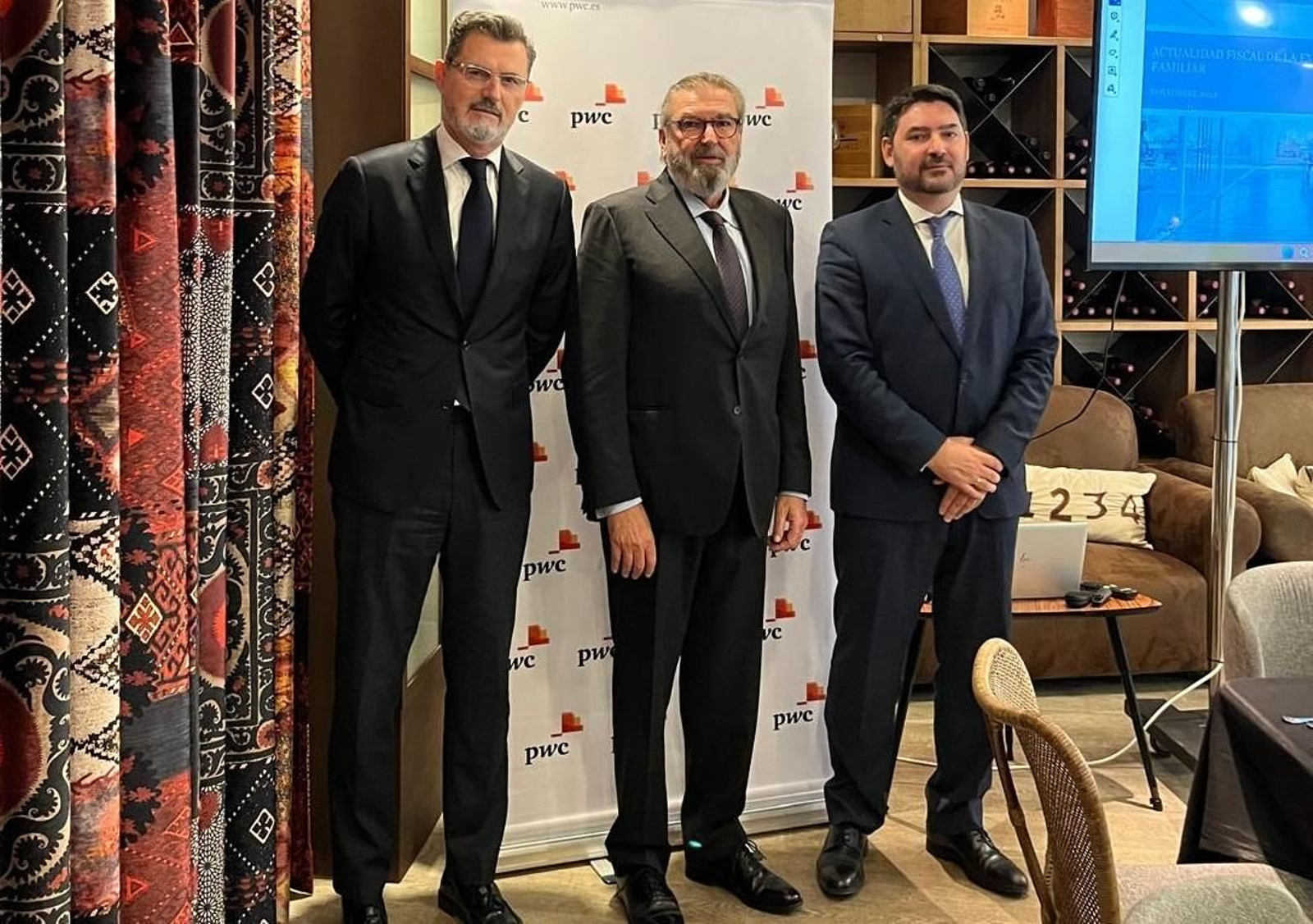 Responsables de PwC y de AAEF. Responsables de PwC y de AAEF.