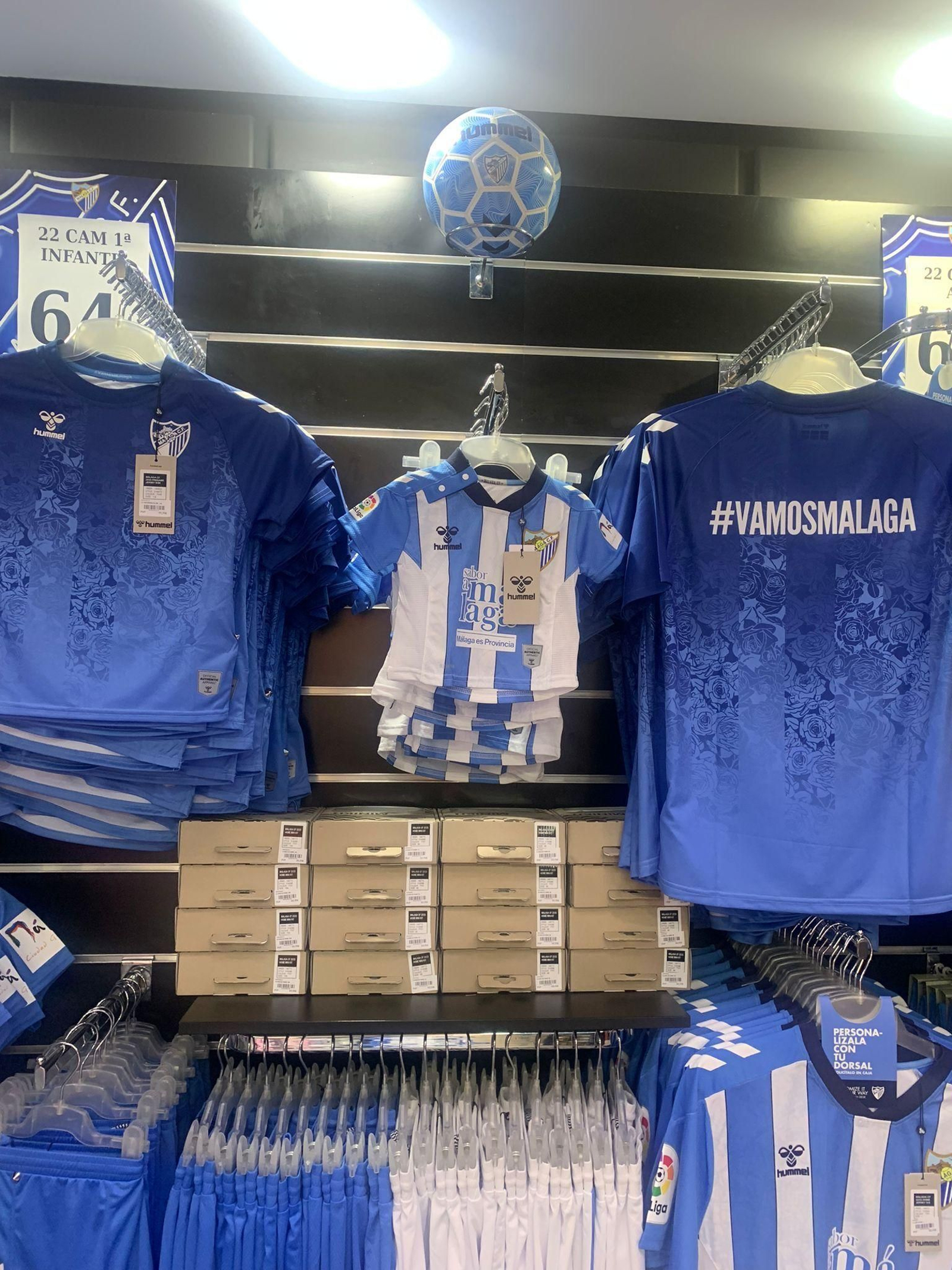 Los novedosos productos del Málaga CF en tiendas