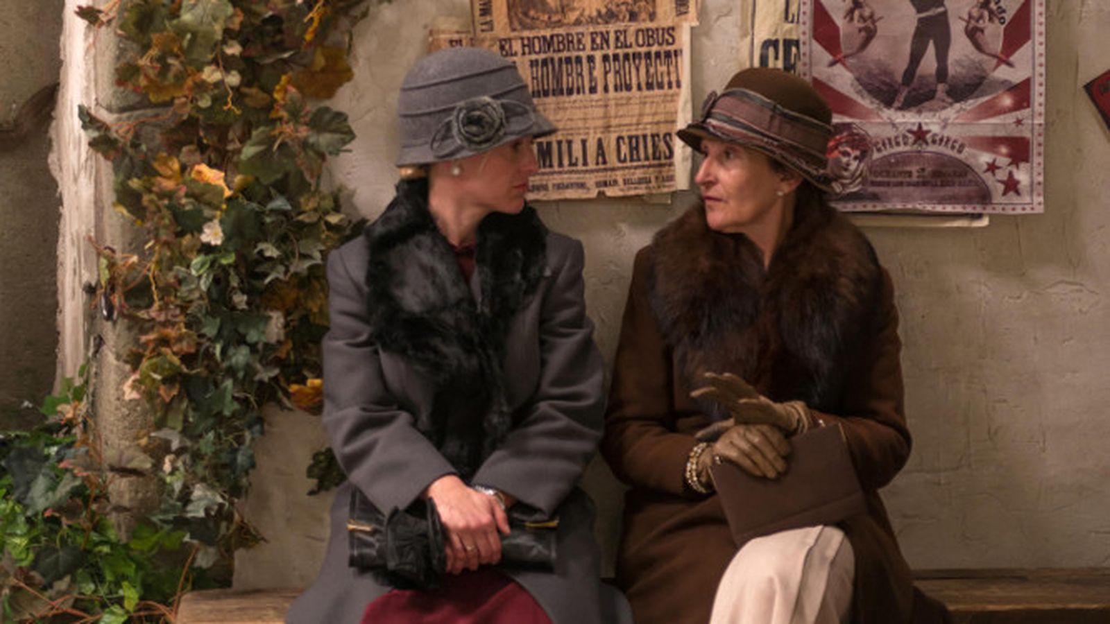 Dos actrices, en el episodio especial.