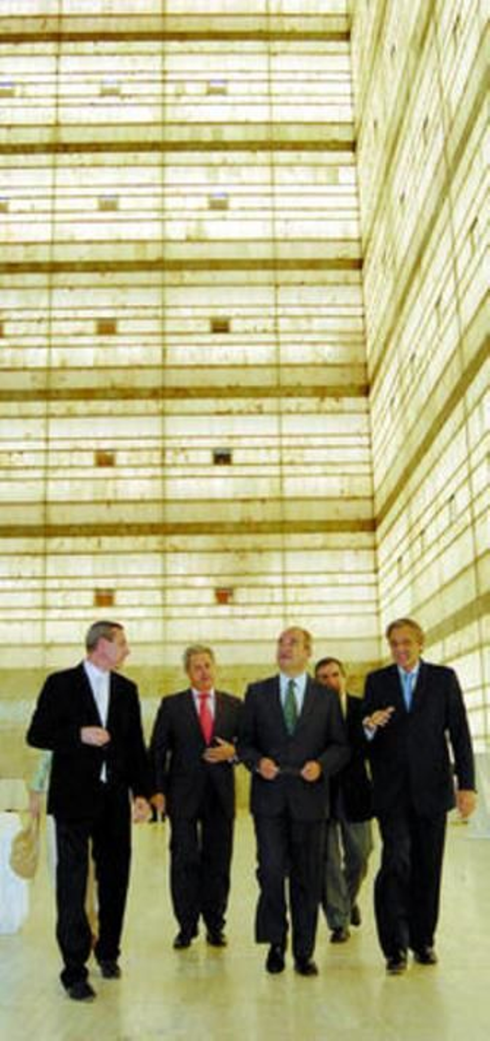 Chaves acudió el año pasado a la presentación del informe Eseca Andalucía en CajaGranada.