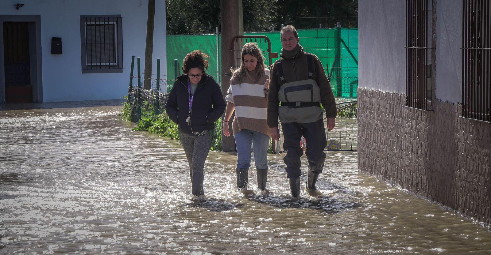 Intensa jornada en las zonas inundadas de Jerez, en imágenes