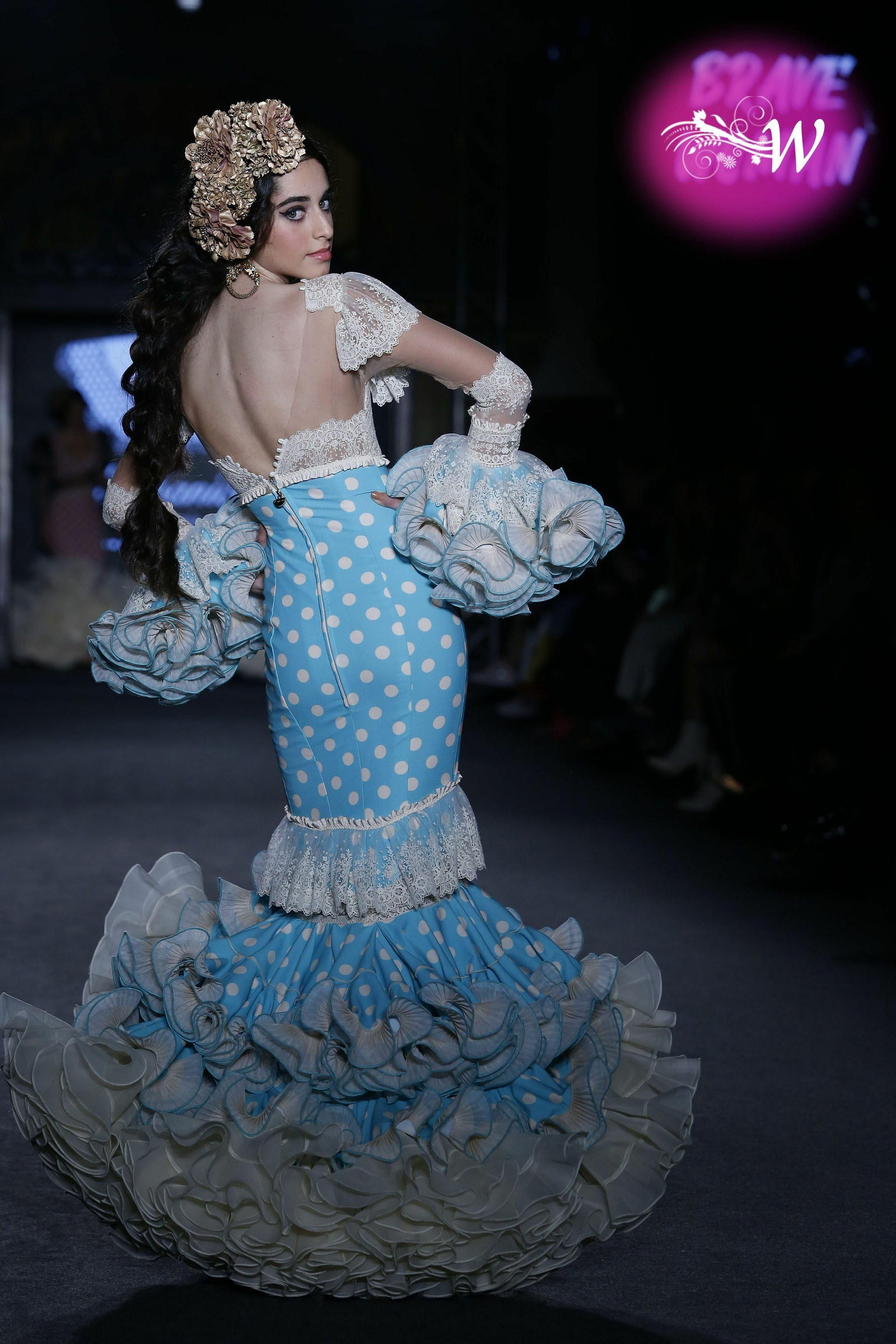 El abanico artesanía expone su colección 2020 en un desfile en We Love Flamenco, todas las fotos