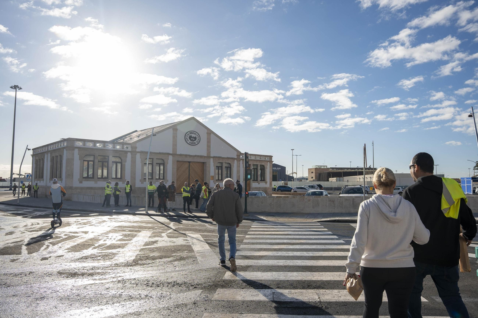 Los primeros usuarios del nuevo acceso al Puerto