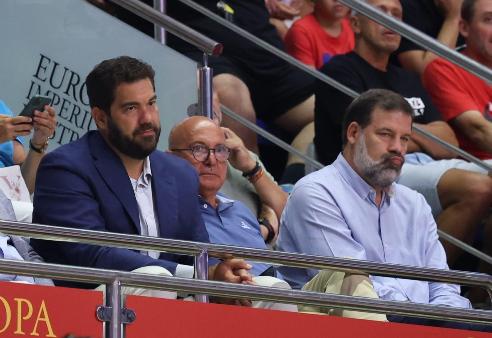 Búscate en el Carpena en el España-Portugal, con algunos VIP