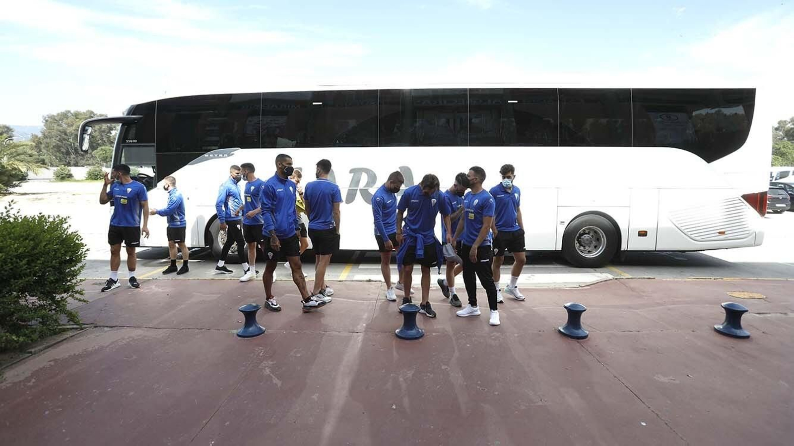 Las fotos de la salida del Algeciras CF hacia Murcia