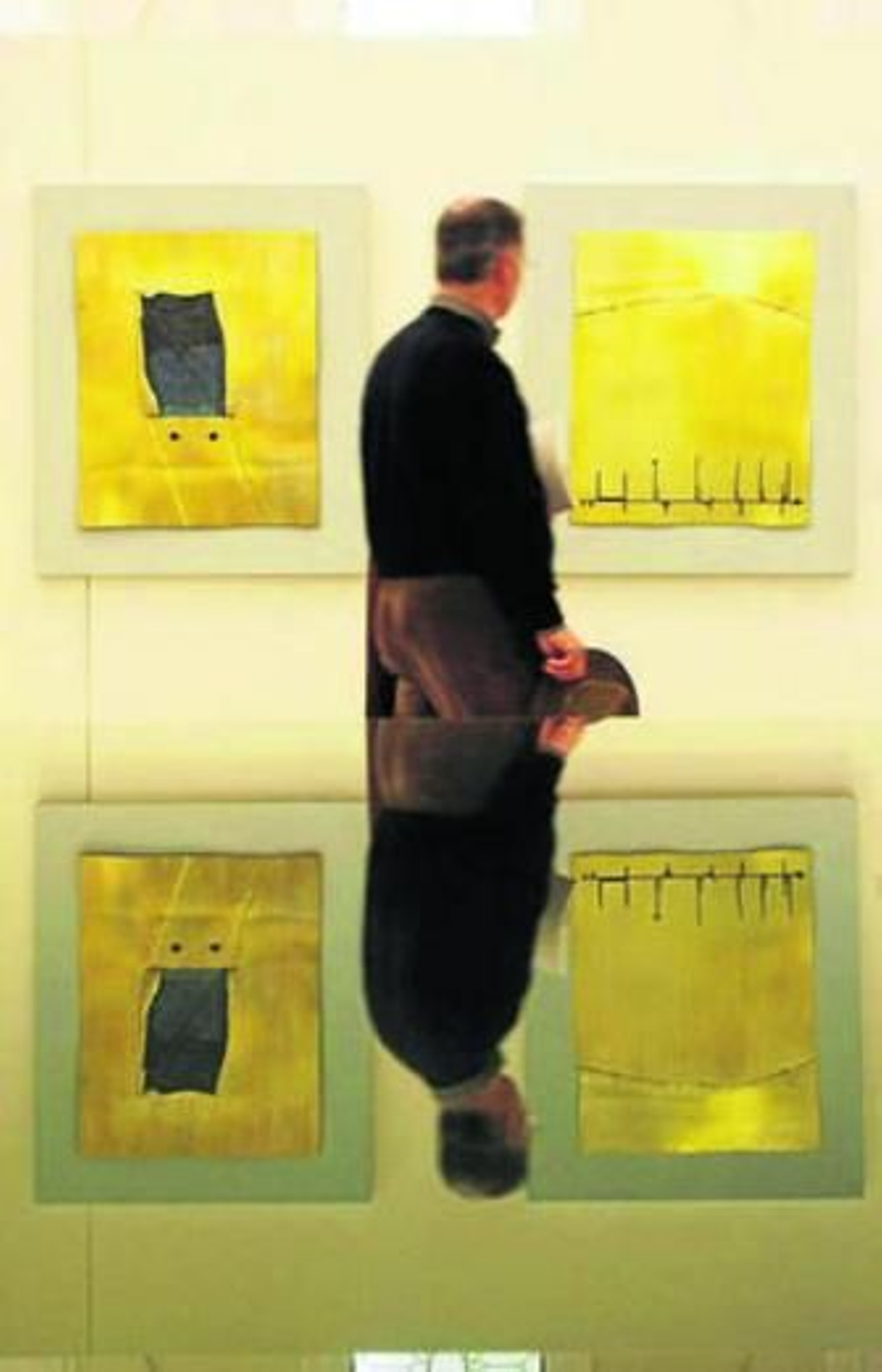 La muestra fue inaugurada ayer por el presidente de CajaGranada, Antonio Jara; el presidente del Consejo Consultivo de Andalucía, Juan Cano Bueso; y el artista granadino José Salazar.  Fotos: Miguel Rodríguez.