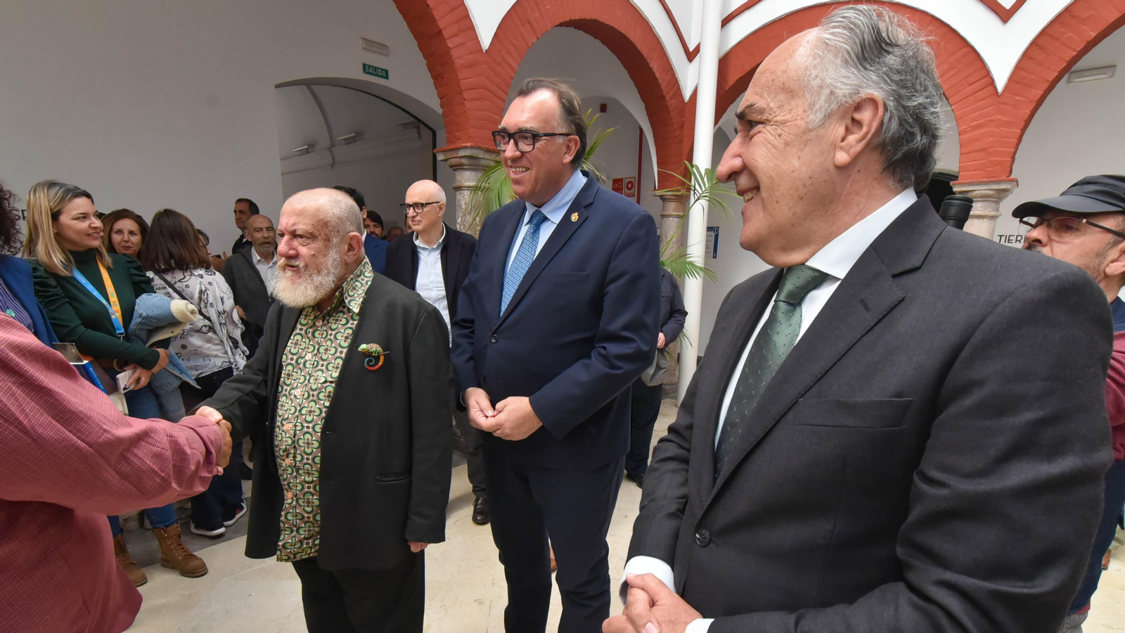 Fotos de la inauguración de la muestra 'El rumor del tiempo' de Guillermo Peréz Villalta
