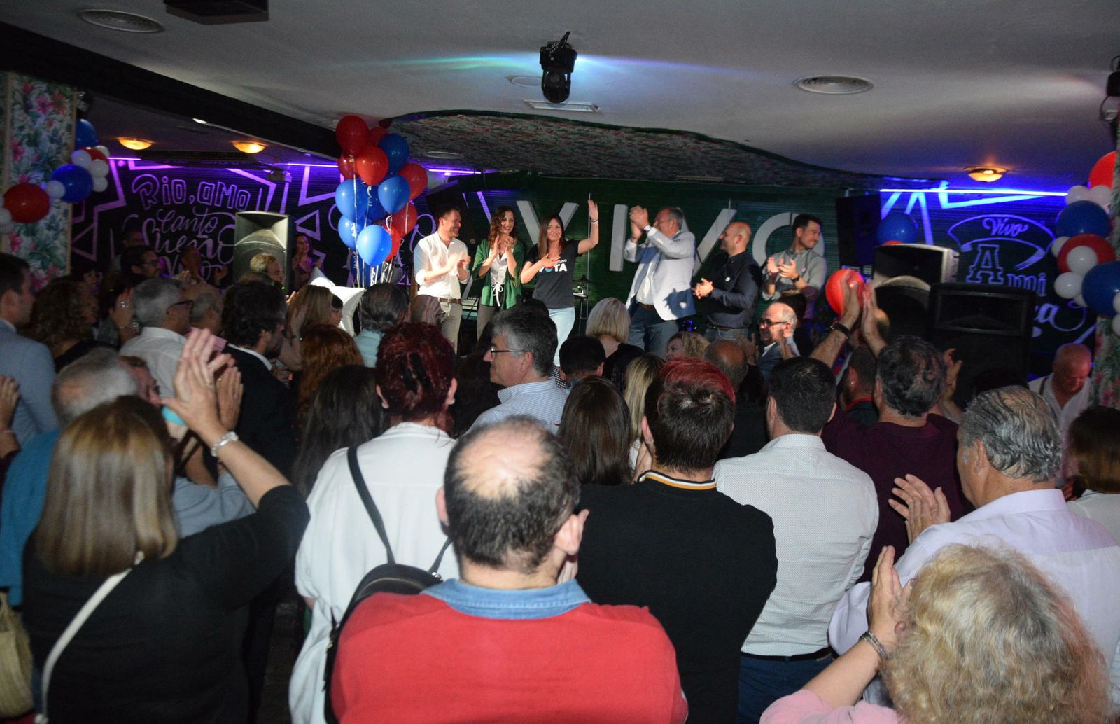 Cavada y su equipo despiden a lo grande la campaña electoral.