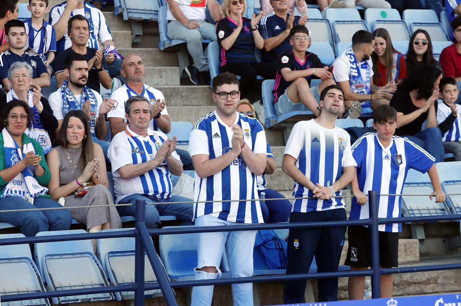 Imágenes del ambiente en el Recre-Jerez