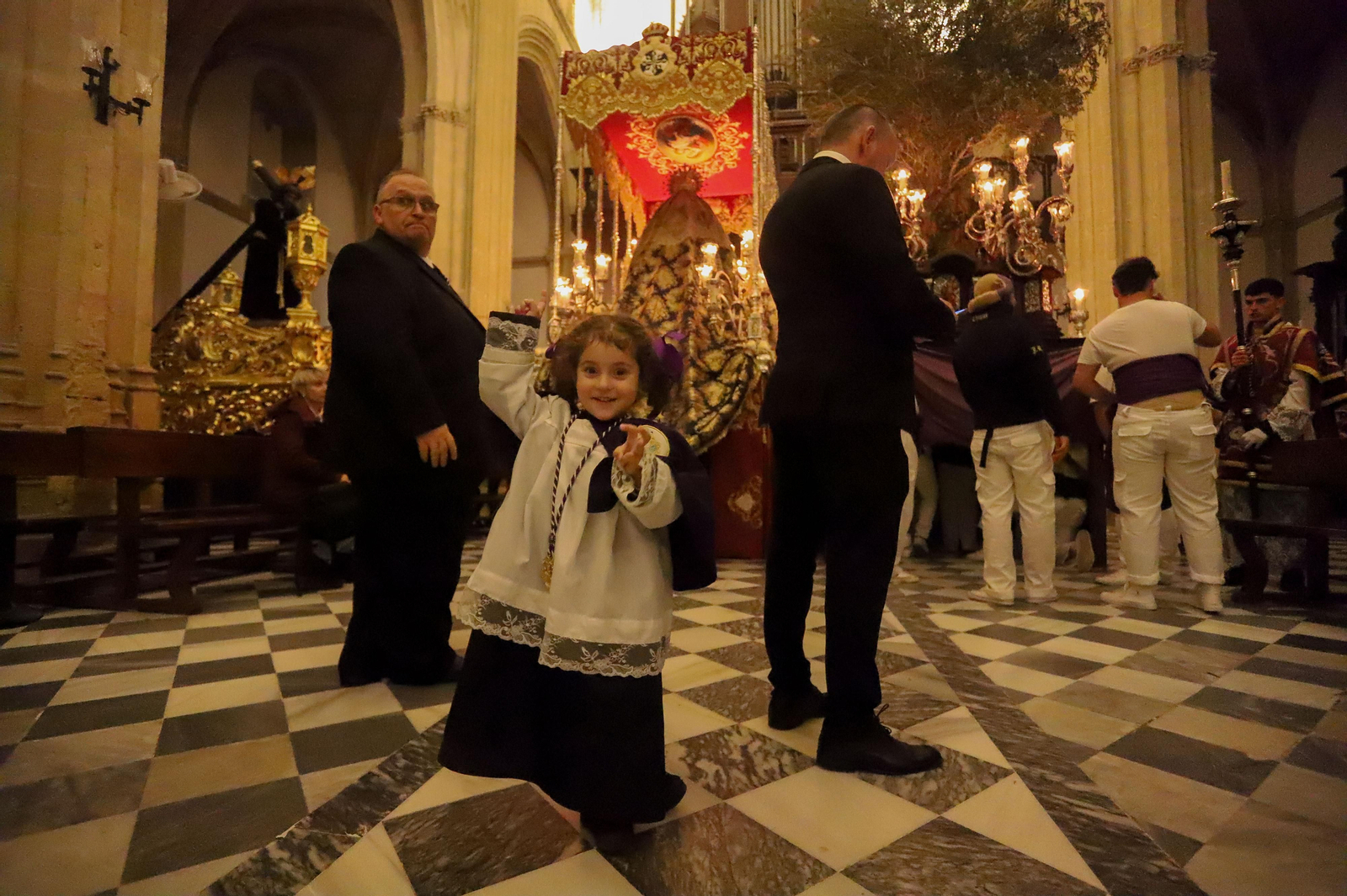 Fotos del Lunes Santo en Tarifa: El huerto y Nuestra Madre de Dios y del Rosario