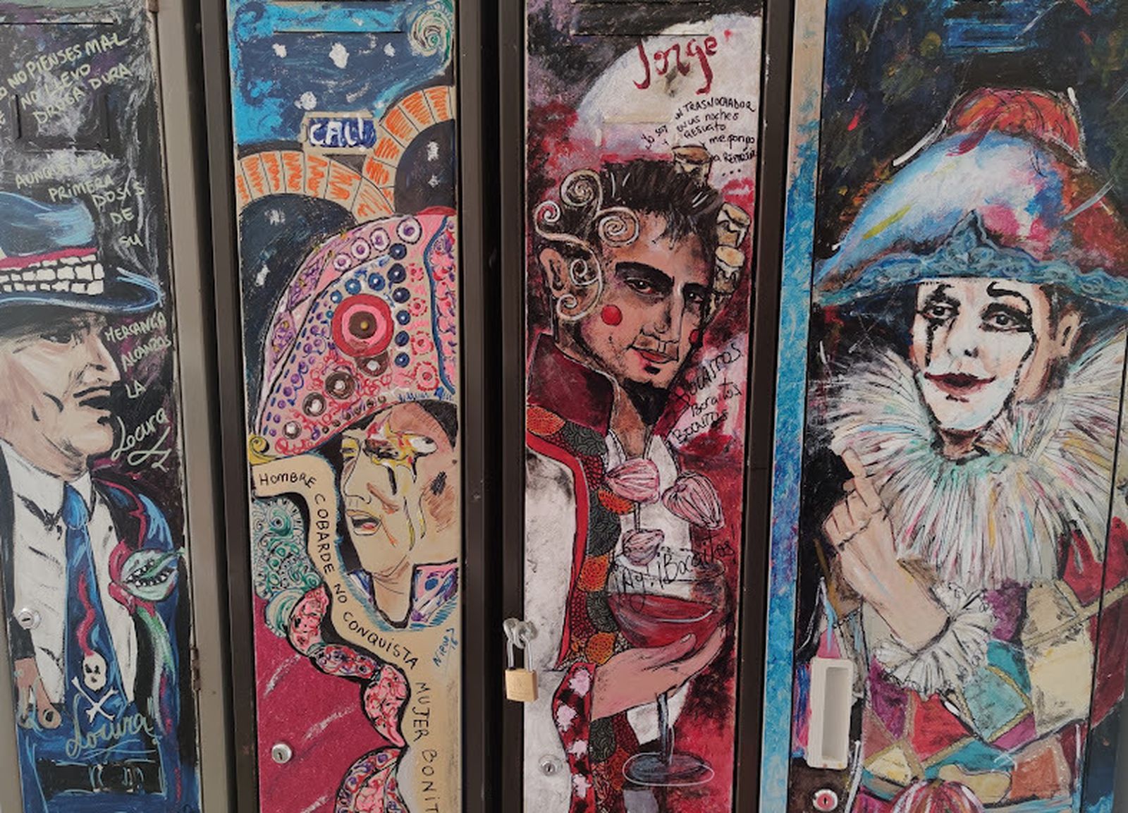 Las taquillas carnavaleras en esmalte de uñas de Nieves Pérez