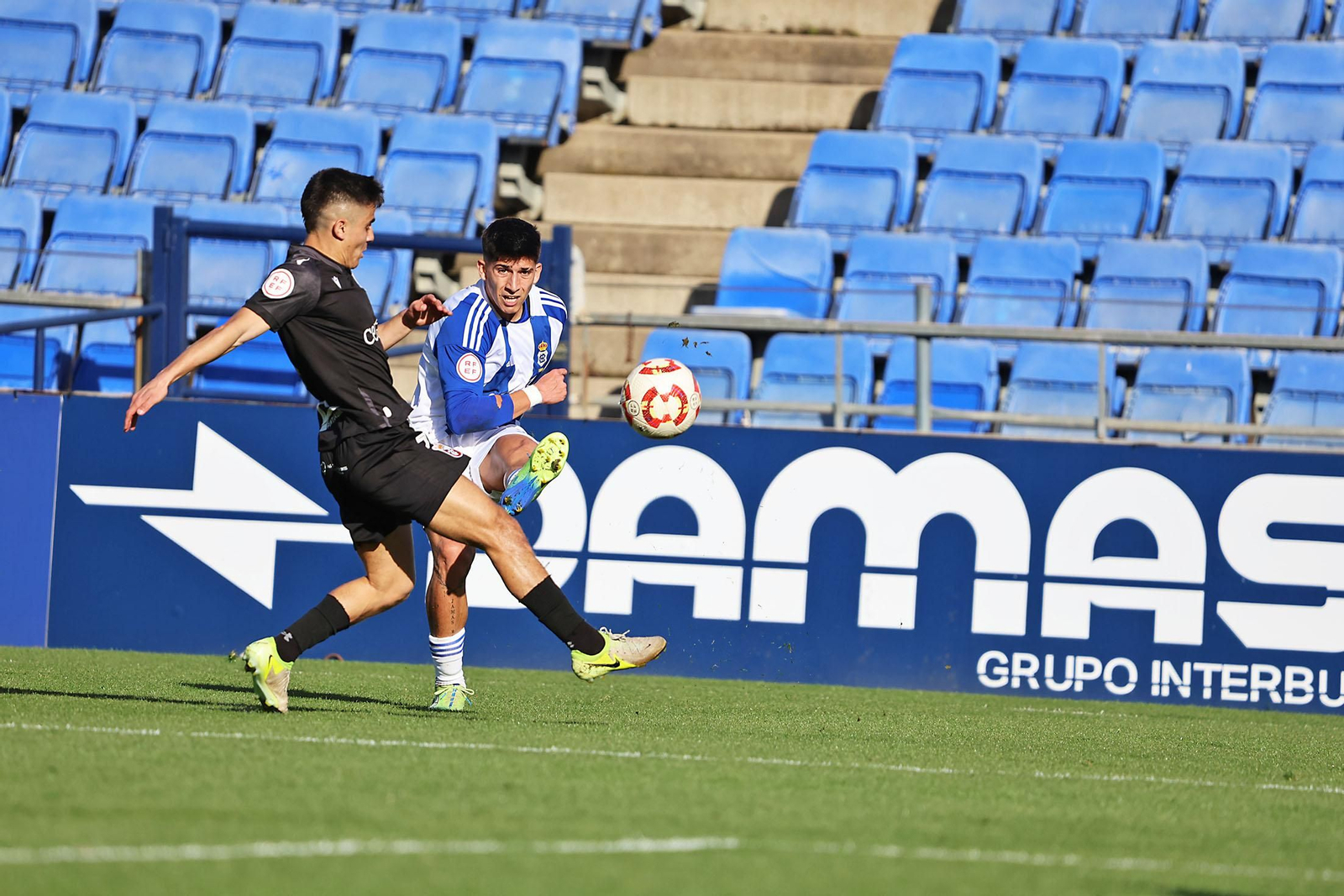 Las imágenes del encuentro entre el Recreativo de Huelva y el Ceuta