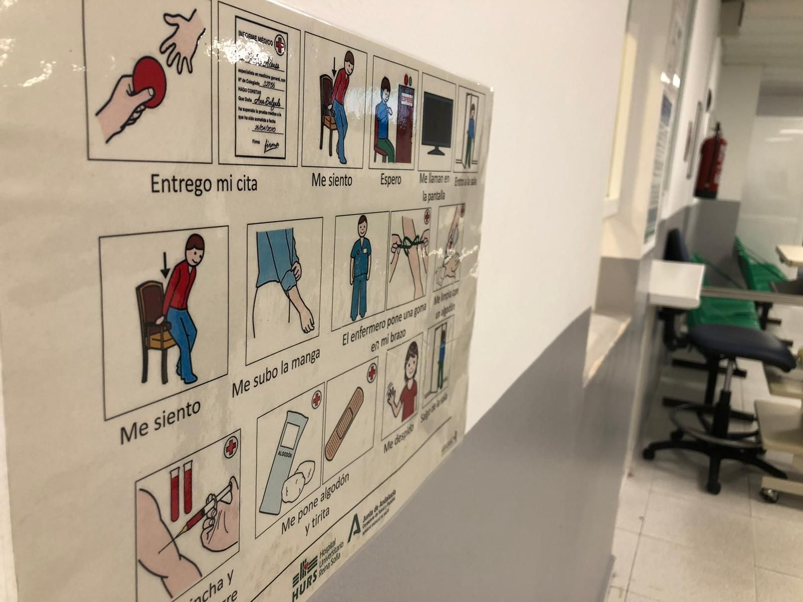 Uno de los carteles instalados en el Reina Sofía.