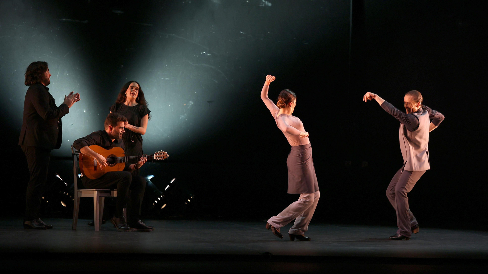 Alfonso Losa & Patricia Guerrero con 'Alter Ego' en el Teatro Villamarta para el Festival de Jerez