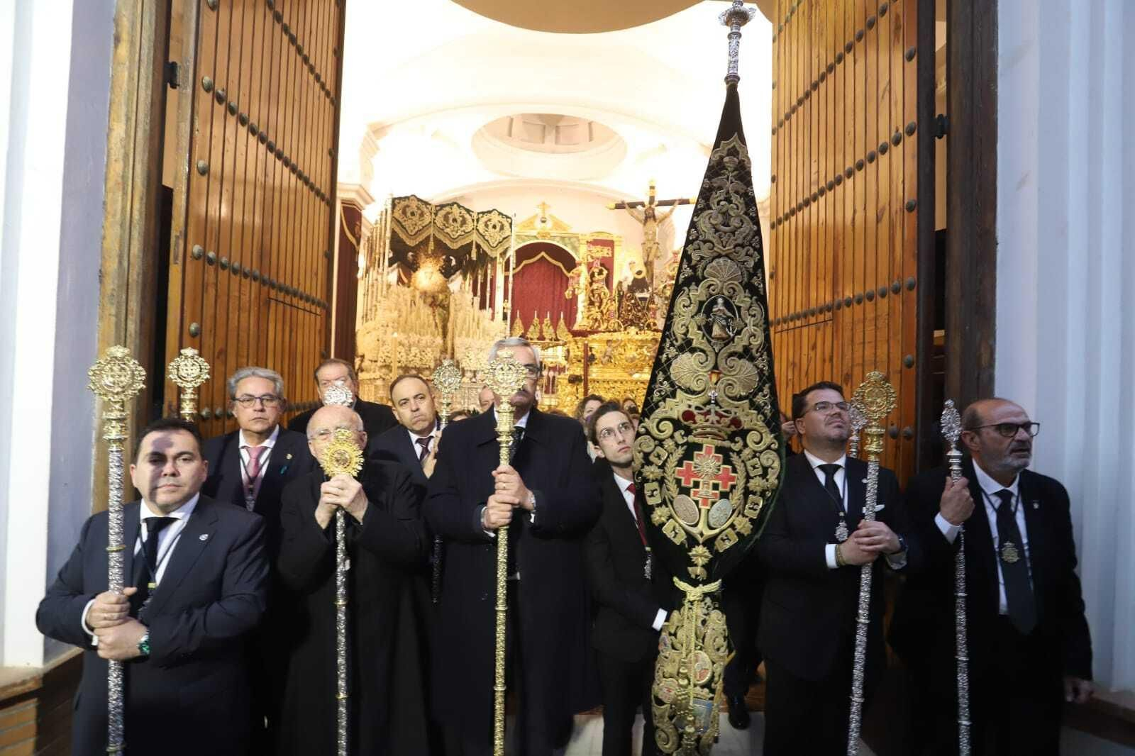 Imágenes del Nazareno recorriendo las calles de Huelva en la Semana Santa 2022.