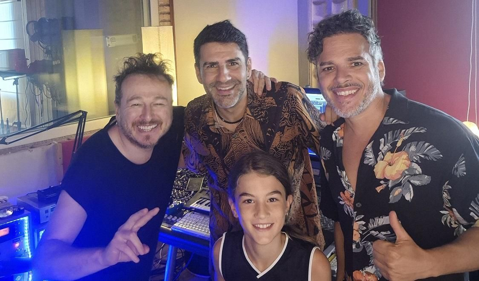 Foto de familia de la grabación del disco