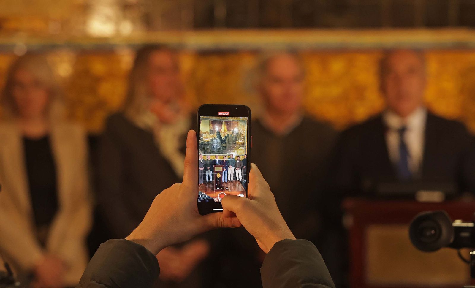 Fotos de la rueda de prensa de José Ignacio Landaluce tras el archivado de la denuncia del PSOE por la Fiscalía del Tribunal Supremo