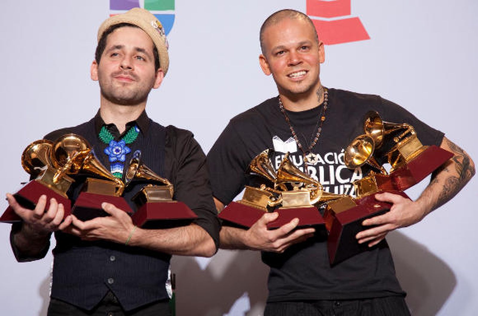 Calle 13 barre en los Grammy Latinos y bate récord de premios