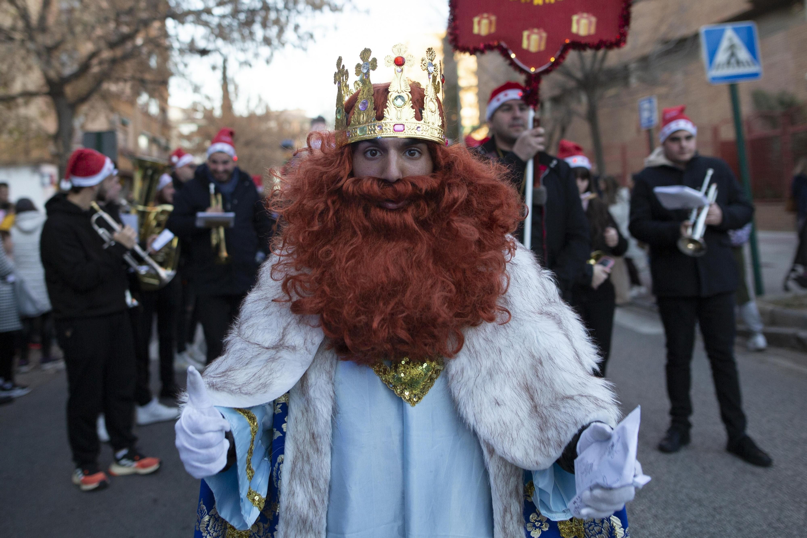 Así ha sido la cabalgata de Papa Noel por Granada