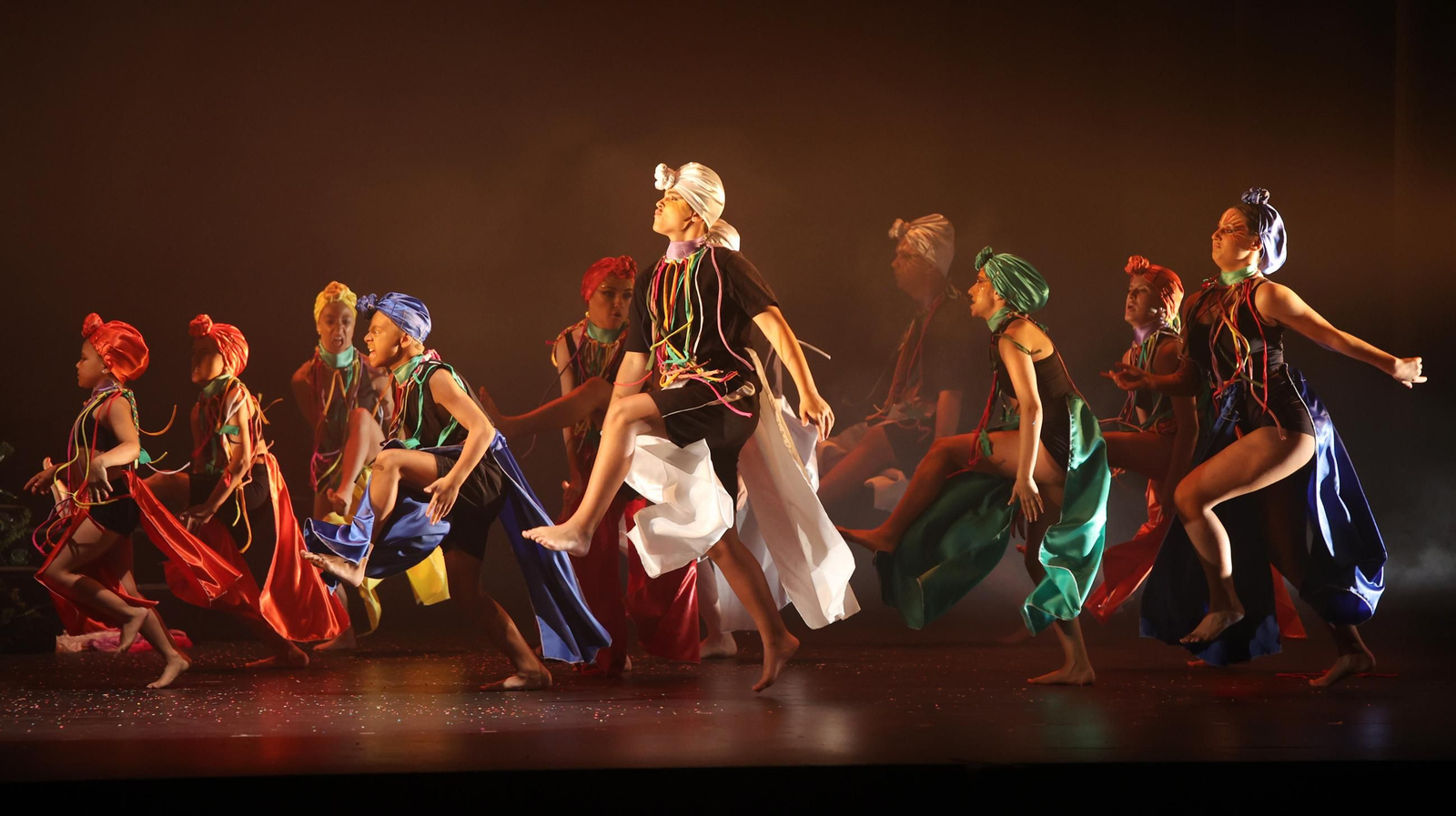 'África' el espectáculo de fin de curso de las Hermanas Sanchez en Jerez