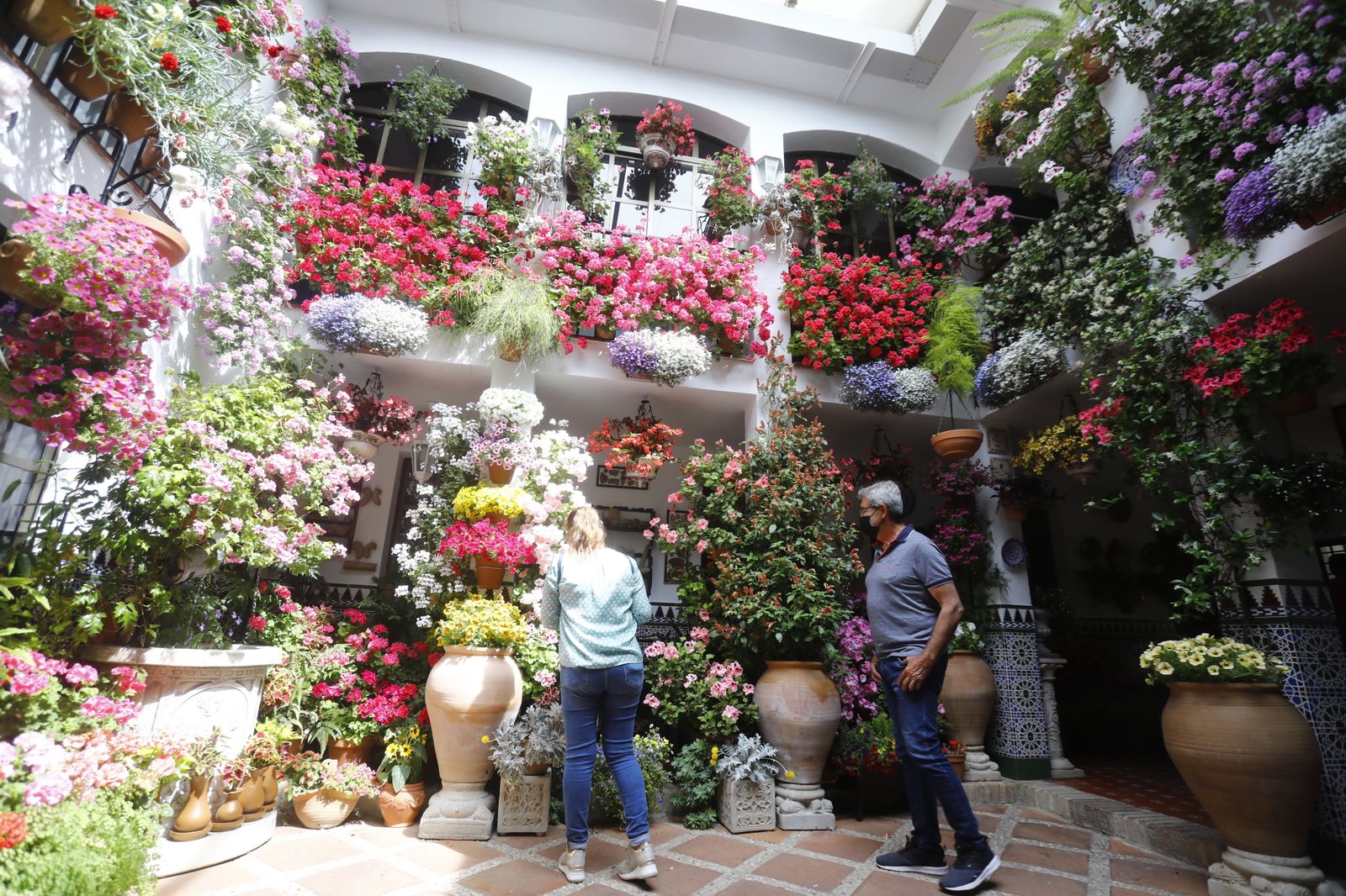 Fotografías: Sábado de colas y bulla en los Patios de Córdoba