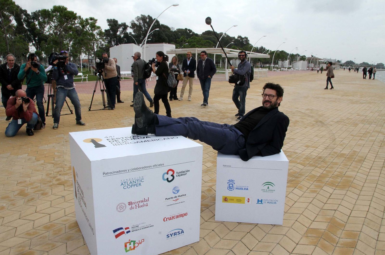 El actor Manolo Solo recibe el Premio Luz, en imágenes